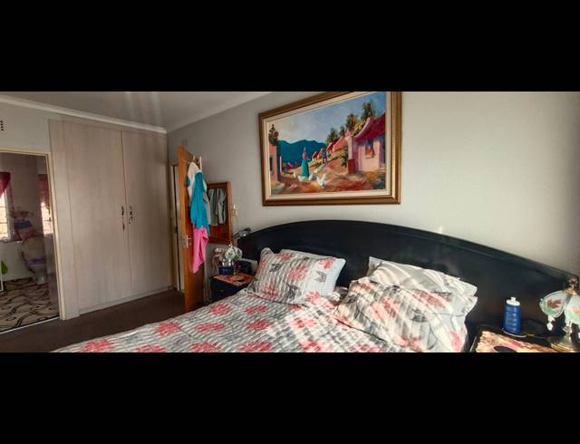 2 BEDROOM TOWNHOUSE FOR SALE IN SUNAIR PARK